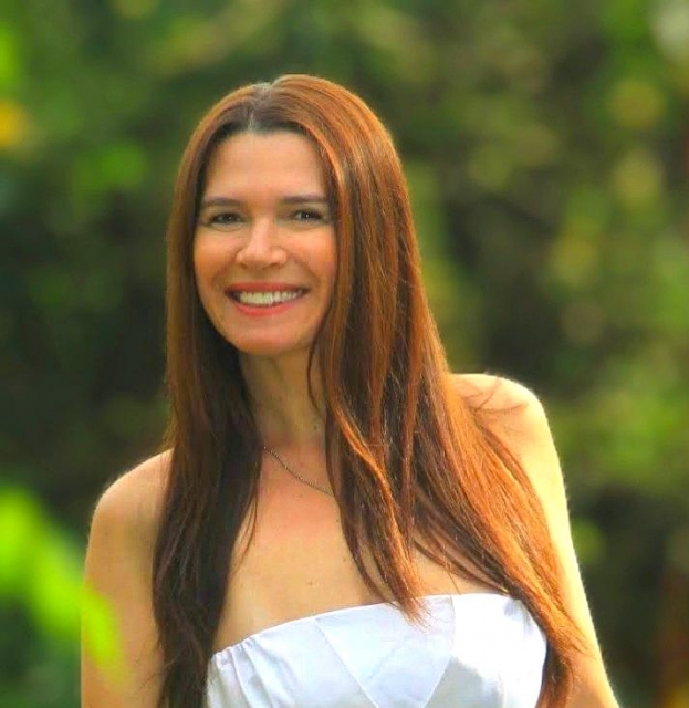 Rosana Ayala Delinski